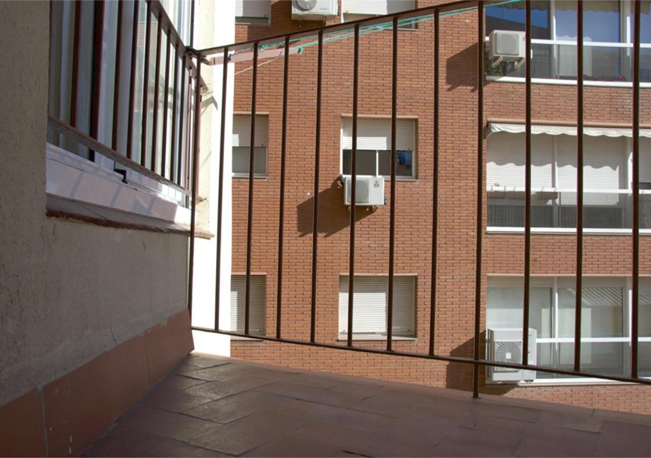 Apartment Carrer D'Olesa Barcelona Zewnętrze zdjęcie