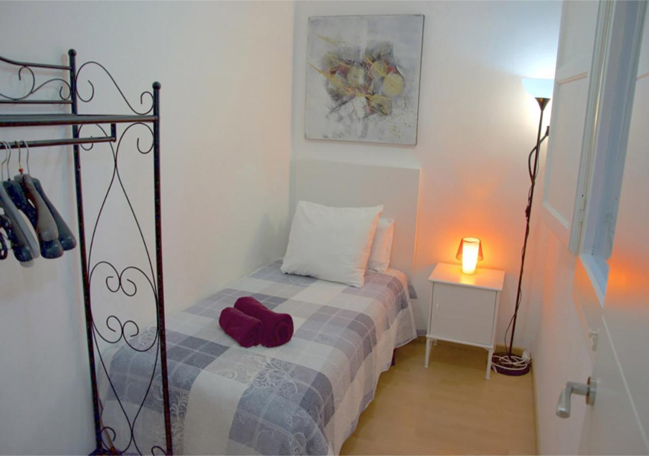 Apartment Carrer D'Olesa Barcelona Zewnętrze zdjęcie