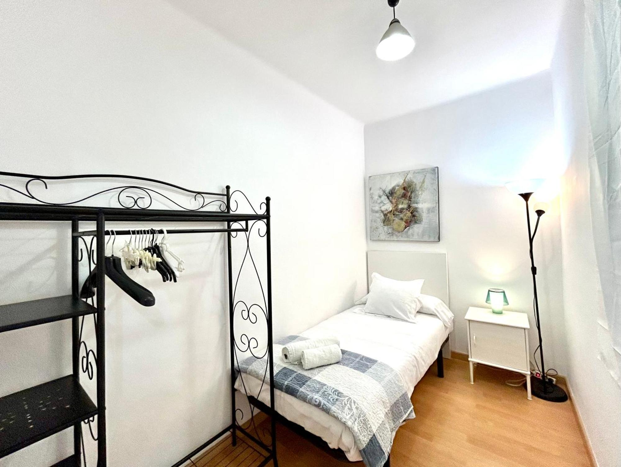 Apartment Carrer D'Olesa Barcelona Zewnętrze zdjęcie