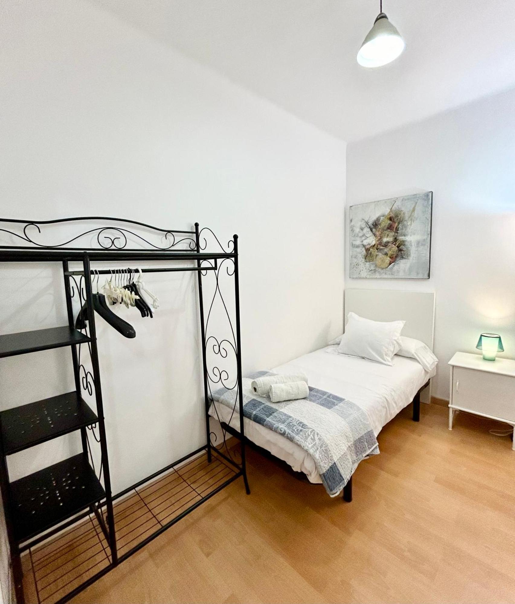 Apartment Carrer D'Olesa Barcelona Zewnętrze zdjęcie